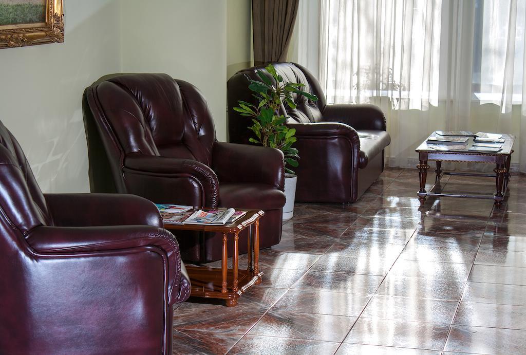 Astoria Hotel Dnipro Eksteriør bilde